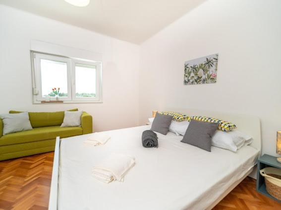 Laganini Apartman Rab Rab Town Buitenkant foto